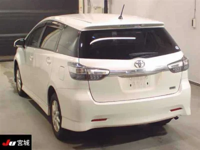 TOYOTA WISH