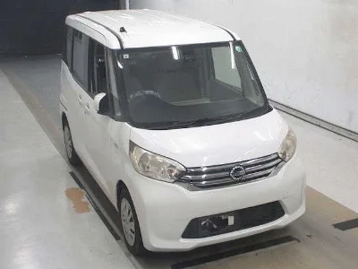 NISSAN DAYZ ROOX