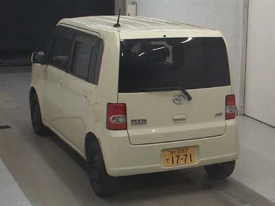 TOYOTA PIXIS SPACE