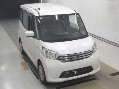 NISSAN ROOX