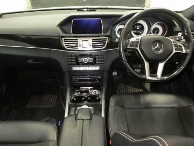 MERCEDES BENZ E CLASS