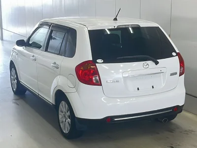 MAZDA VERISA