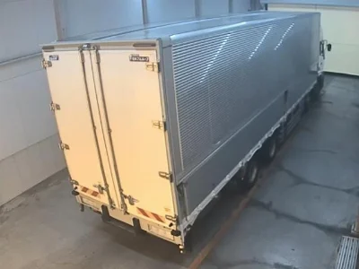 NISSAN UD