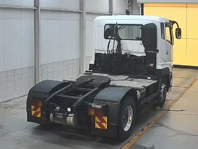 MITSUBISHI FUSO