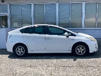 Цена авто Toyota Prius с аукционов Японии, номер кузова ZVW30, пробег 187 000, оценка 6