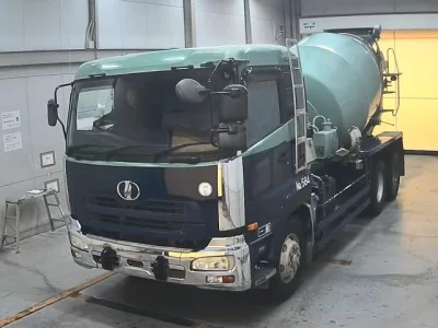 NISSAN UD