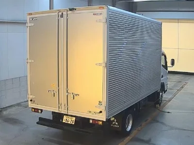 MITSUBISHI CANTER