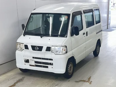 NISSAN CLIPPER VAN