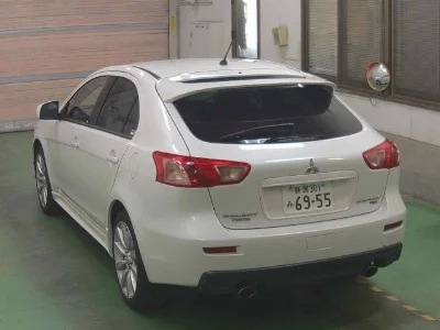 MITSUBISHI GALANT FORTIS SPORTBACK