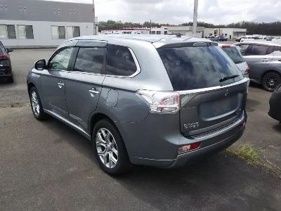 MITSUBISHI OUTLANDER PHEV