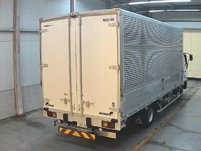 MITSUBISHI FUSO FIGHTER