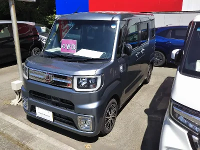 DAIHATSU WAKE
