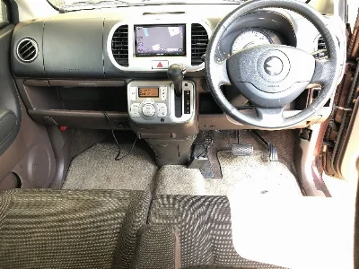 SUZUKI MRWAGON