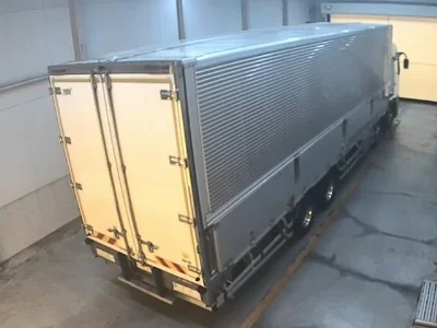 MITSUBISHI FUSO