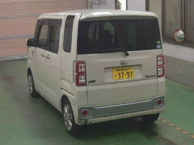 DAIHATSU WAKE