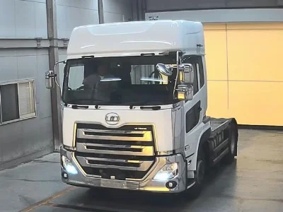 NISSAN UD
