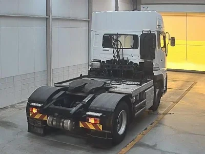 NISSAN UD