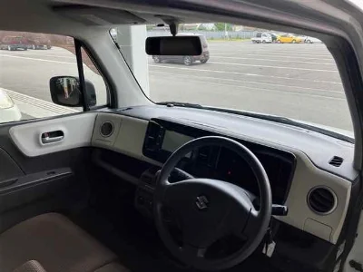 SUZUKI MRWAGON