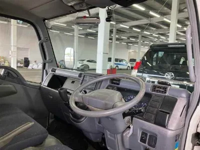 MITSUBISHI FUSO CANTER GUTS