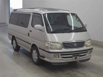 TOYOTA HIACE