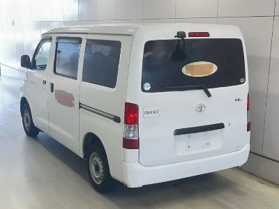TOYOTA TOWN ACE VAN