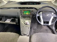 Цена авто Toyota Prius с аукционов Японии, номер кузова ZVW30, пробег 73 000, оценка 13