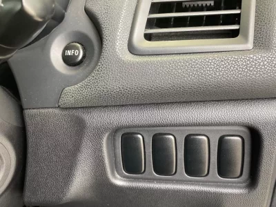 MITSUBISHI RVR