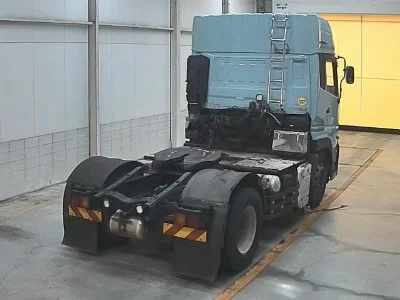 NISSAN UD