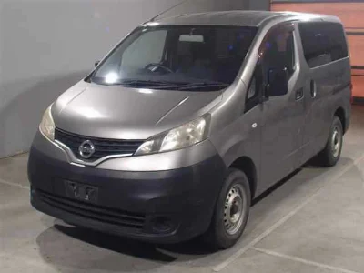 NISSAN NV200