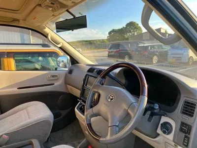 TOYOTA GRANVIA