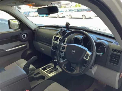 DODGE NITRO