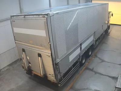 MITSUBISHI FUSO