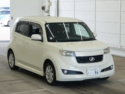TOYOTA BB