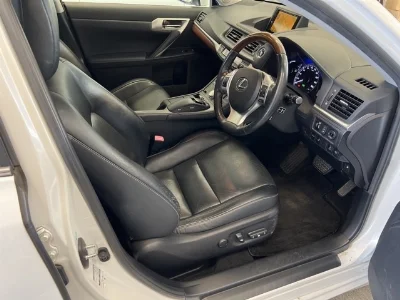 Lexus CT200h
