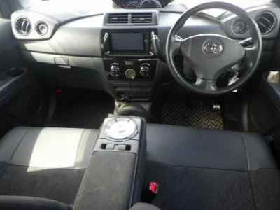 TOYOTA BB