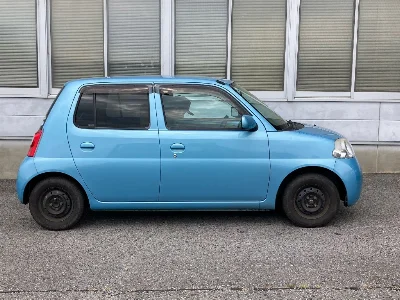DAIHATSU ESSE