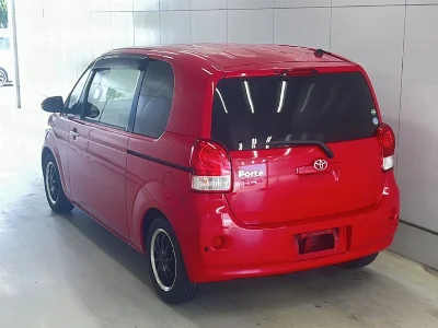 TOYOTA PORTE