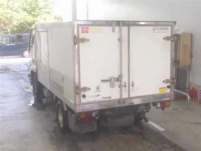 TOYOTA DYNA