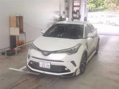 TOYOTA C-HR