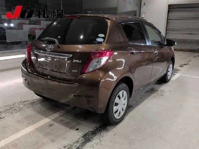 TOYOTA VITZ