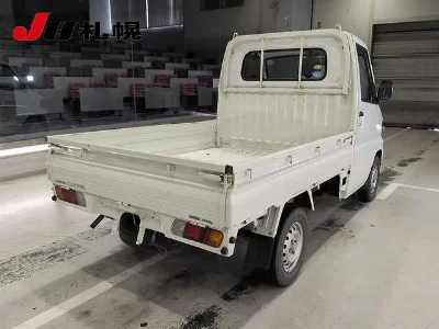 NISSAN CLIPPER TRUCK