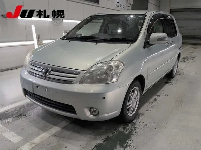 TOYOTA RAUM