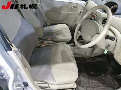DAIHATSU ESSE