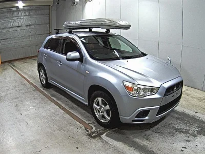MITSUBISHI RVR