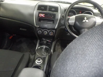 MITSUBISHI RVR