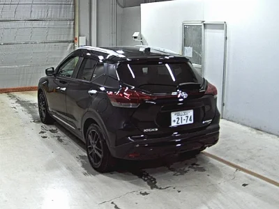 NISSAN KICKS