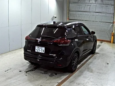 NISSAN KICKS