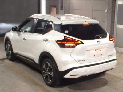 NISSAN KICKS