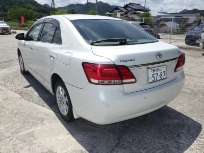 TOYOTA PREMIO