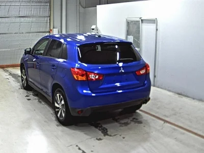 MITSUBISHI RVR